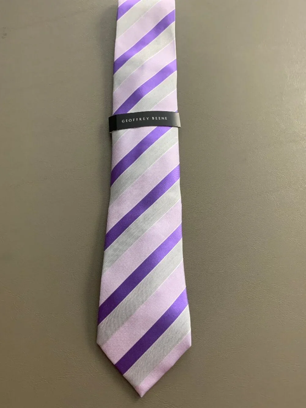 Geoffrey Beene Men's Silk Stripe of the Moment Classic Neck Tie, Purple Gray